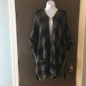 Green plaid Wrap